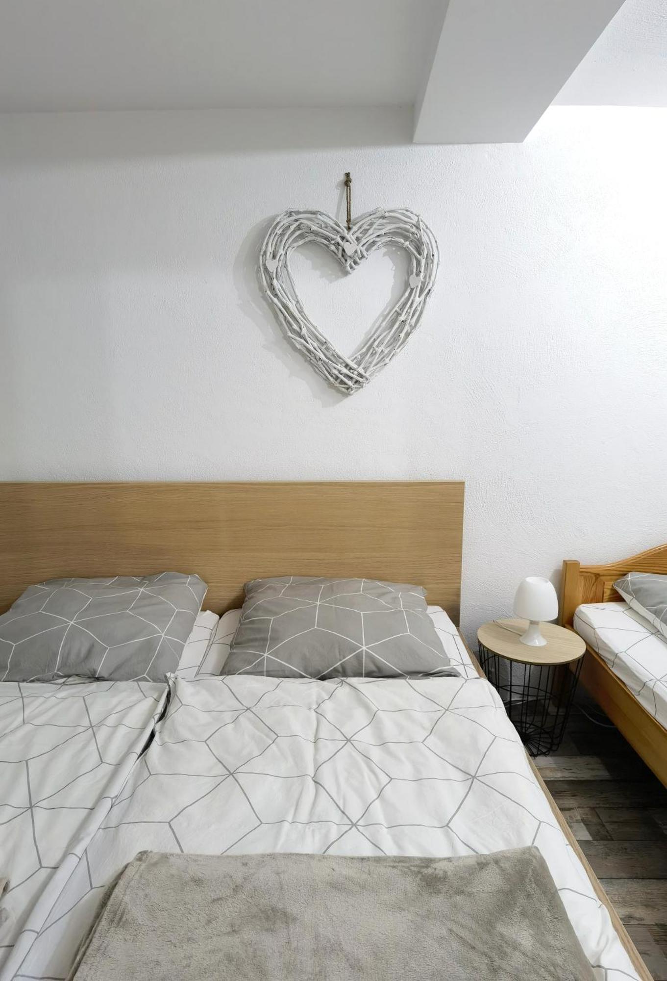 Ferienwohnung - Appartement "Painted Horse" Im Herzen Des Pfaelzer Waldes Reichenbach-Steegen Buitenkant foto