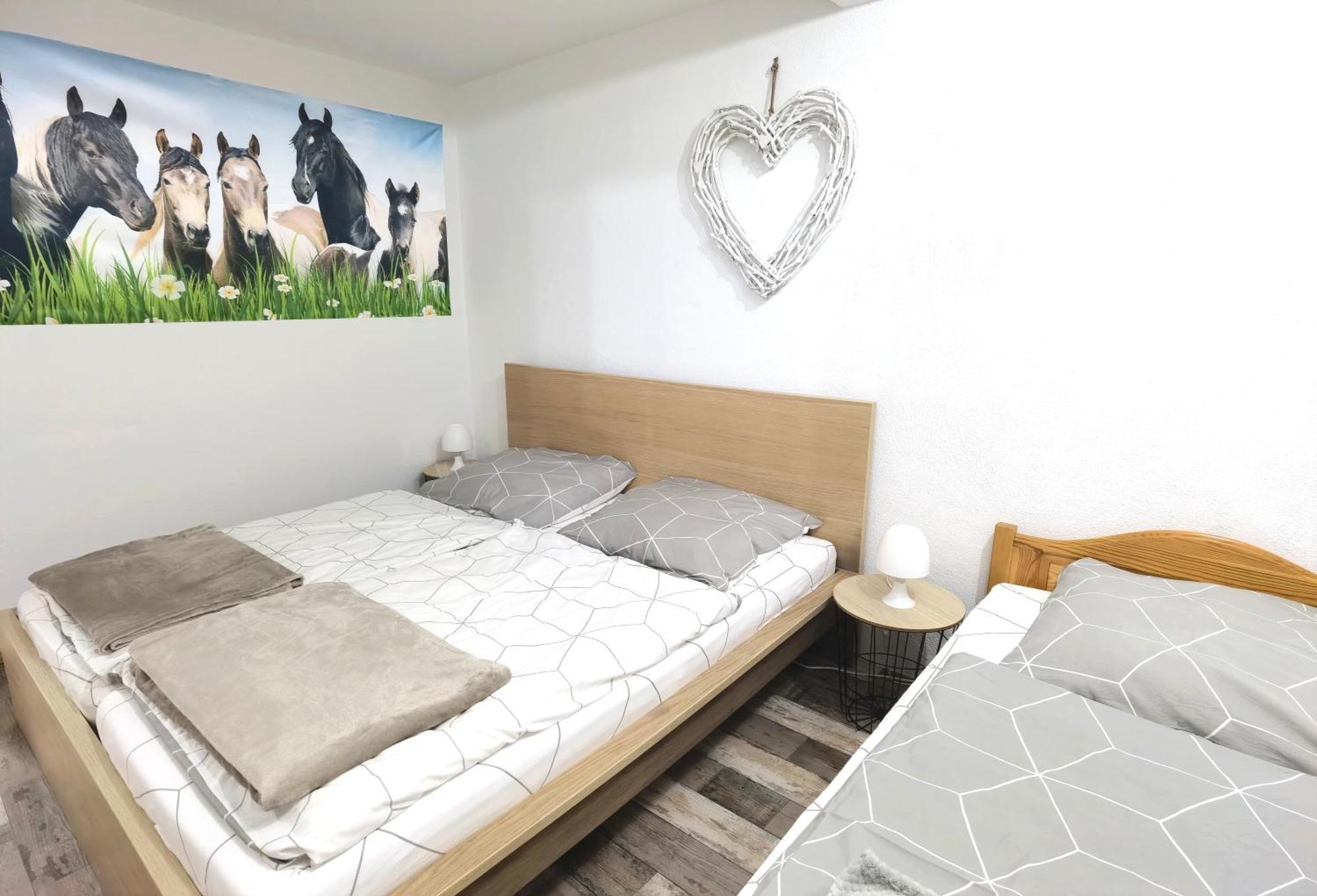 Ferienwohnung - Appartement "Painted Horse" Im Herzen Des Pfaelzer Waldes Reichenbach-Steegen Buitenkant foto